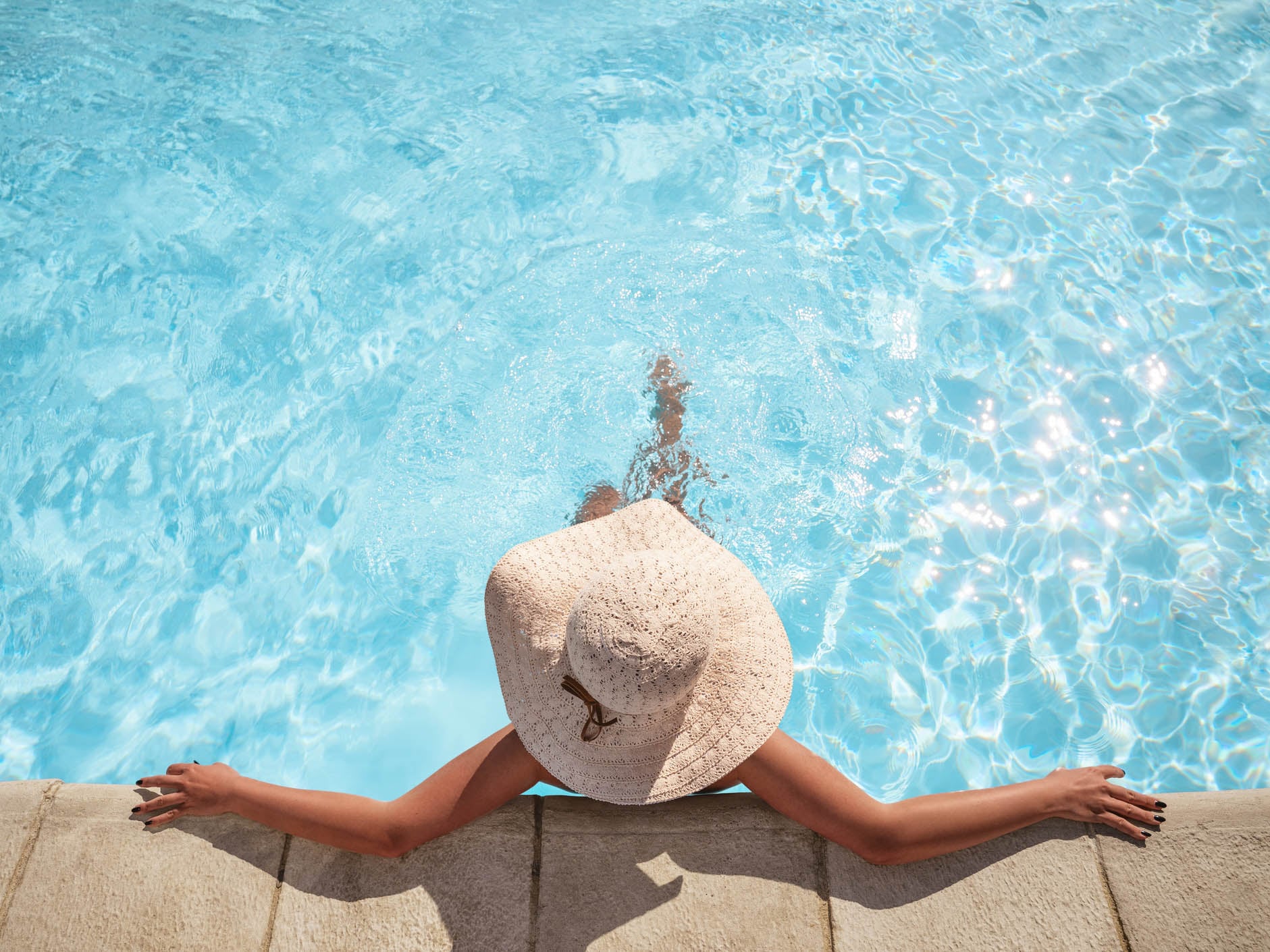 Resort Style Pool Lifestyle Image Community planned amenities coming soon to la jolla Vista in Good year AZ new Construction Homes for Sale.