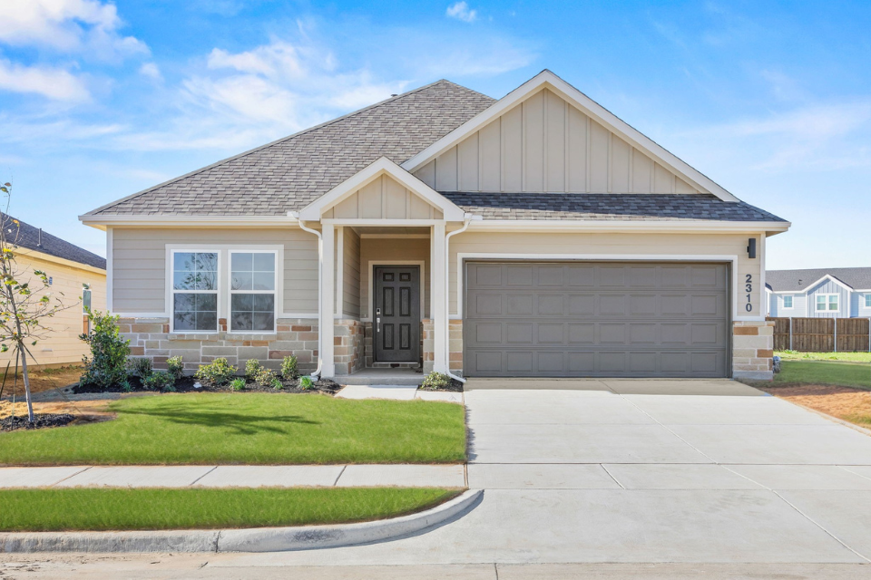 1A14 2310 Trailside Dr.