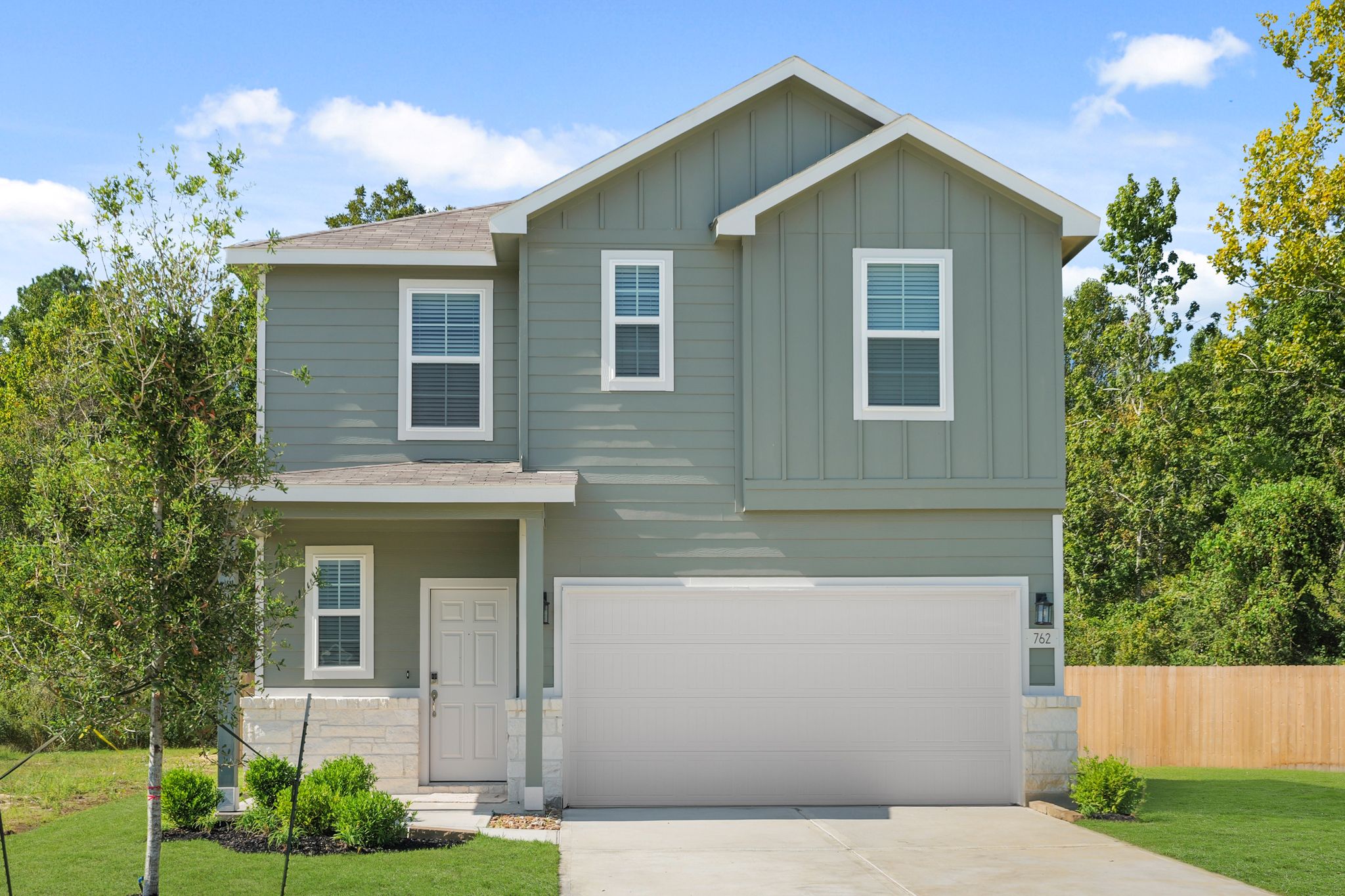 020809 762 Westpointe Drive